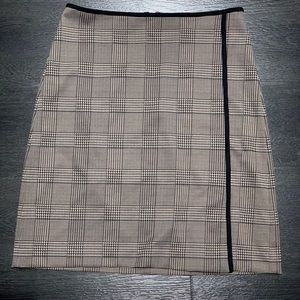 Ann Taylor plaid skirt